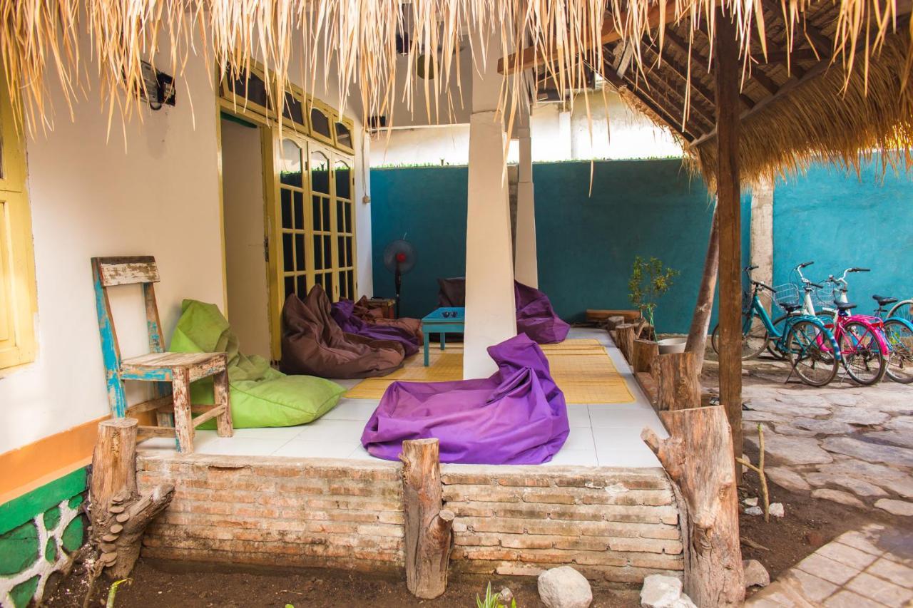 La Boheme Mini Hostel Gili Trawangan Exterior photo